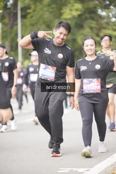 Runner Photo 4238803