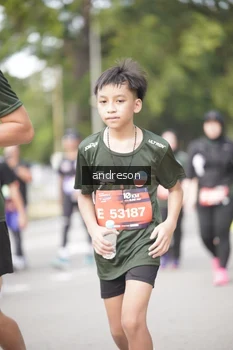 Runner Photo 4238890