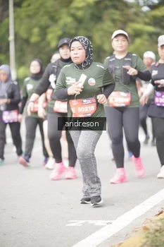 Runner Photo 4238893