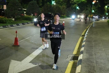 Runner Photo 4238973