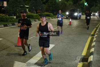 Runner Photo 4239039