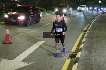Runner Photo 4239043