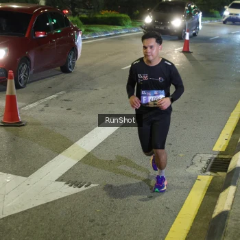 Runner Photo 4239066