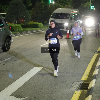 Runner Photo 4239067