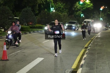Runner Photo 4239071