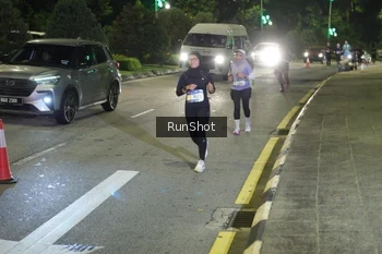 Runner Photo 4239076
