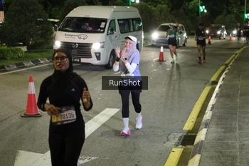 Runner Photo 4239088