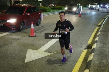 Runner Photo 4239111