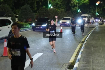 Runner Photo 4239244