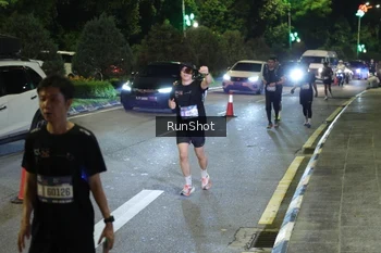 Runner Photo 4239248