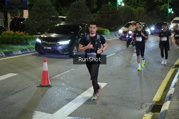 Runner Photo 4239252