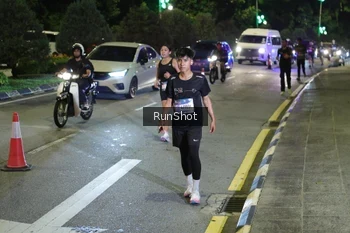 Runner Photo 4239274
