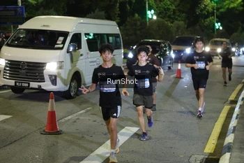 Runner Photo 4239288