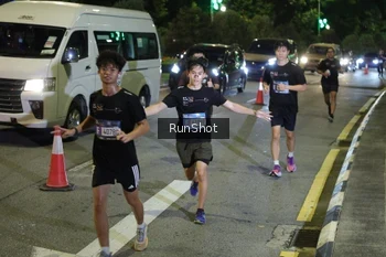 Runner Photo 4239290