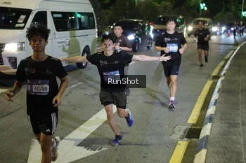 Runner Photo 4239293