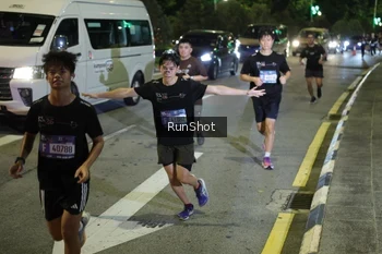 Runner Photo 4239295