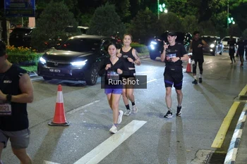 Runner Photo 4239337