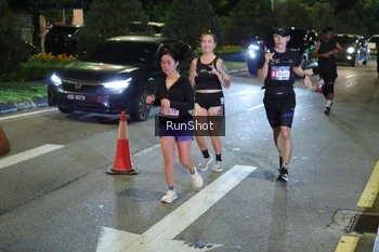 Runner Photo 4239339