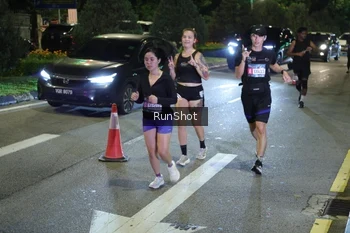 Runner Photo 4239340