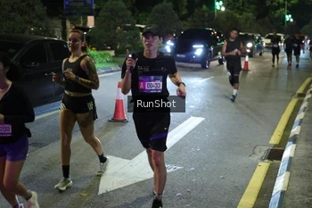 Runner Photo 4239348