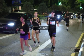 Runner Photo 4239351