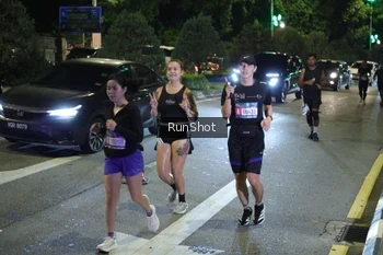 Runner Photo 4239355