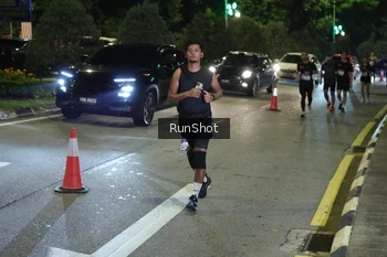 Runner Photo 4239356