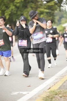 Runner Photo 4239357