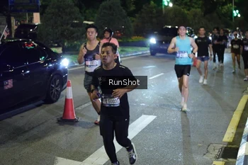 Runner Photo 4239416