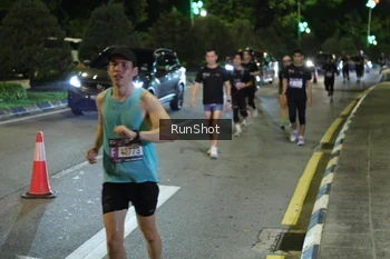 Runner Photo 4239418