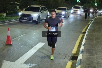 Runner Photo 4239419