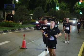 Runner Photo 4239498