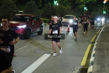 Runner Photo 4239499