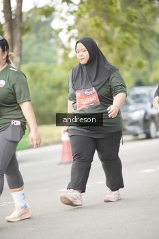 Runner Photo 4239535