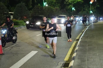 Runner Photo 4239540
