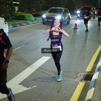Runner Photo 4239575
