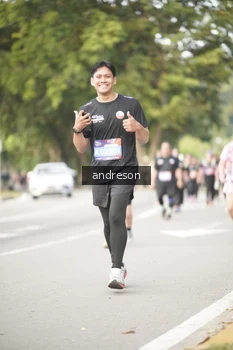 Runner Photo 4239622