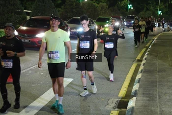 Runner Photo 4239660