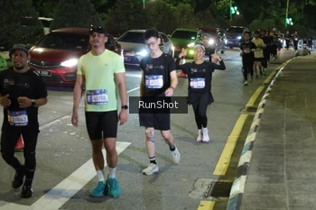 Runner Photo 4239671