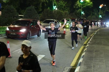 Runner Photo 4239684
