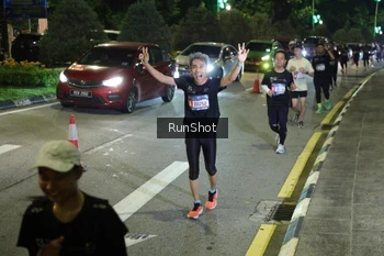 Runner Photo 4239688