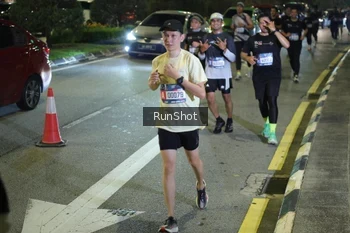 Runner Photo 4239714