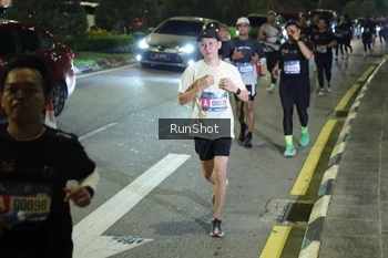 Runner Photo 4239719