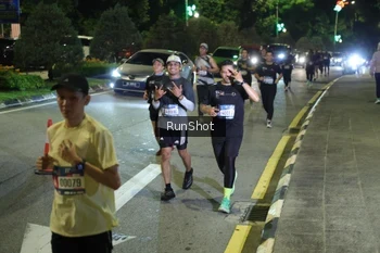 Runner Photo 4239722