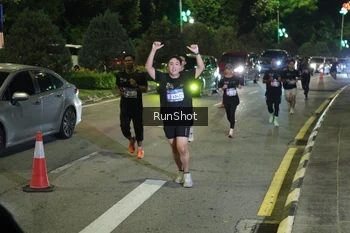 Runner Photo 4239766