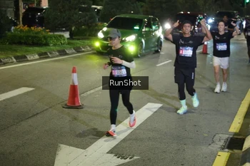 Runner Photo 4239775