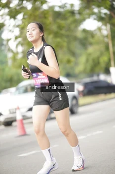 Runner Photo 4239787