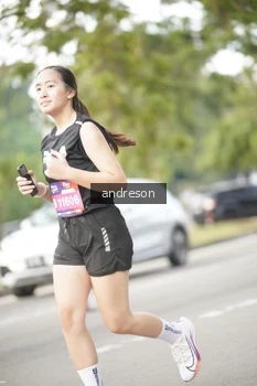 Runner Photo 4239795