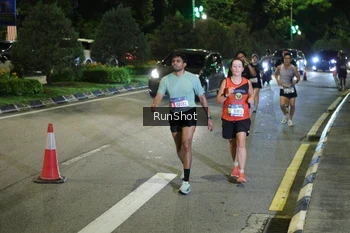 Runner Photo 4239799