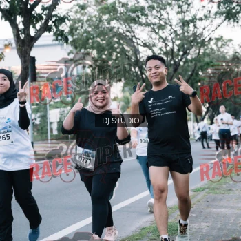 Runner Photo 423980